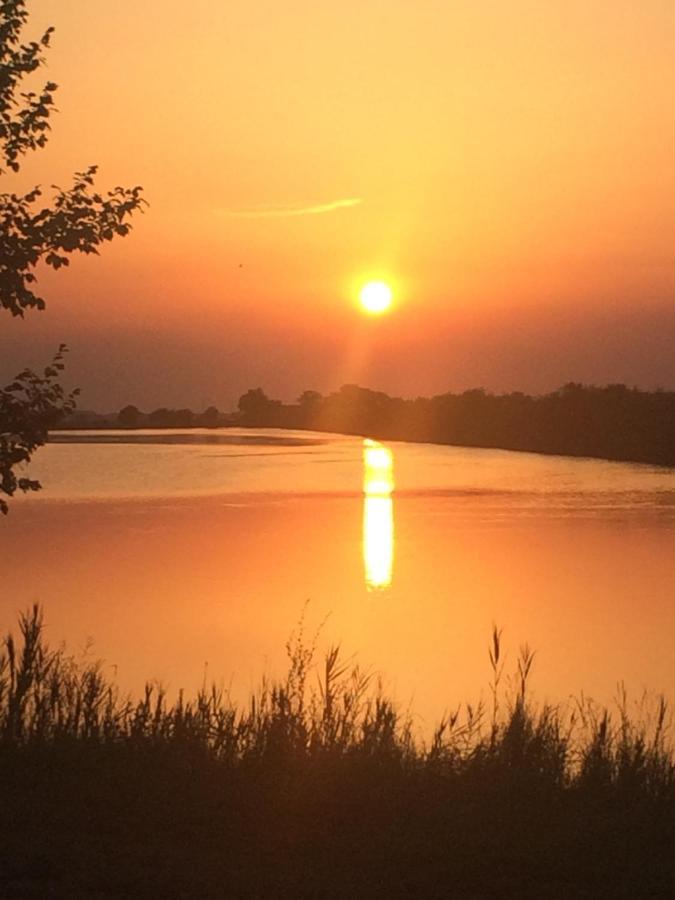 La Piazzetta Apartman Comacchio Kültér fotó